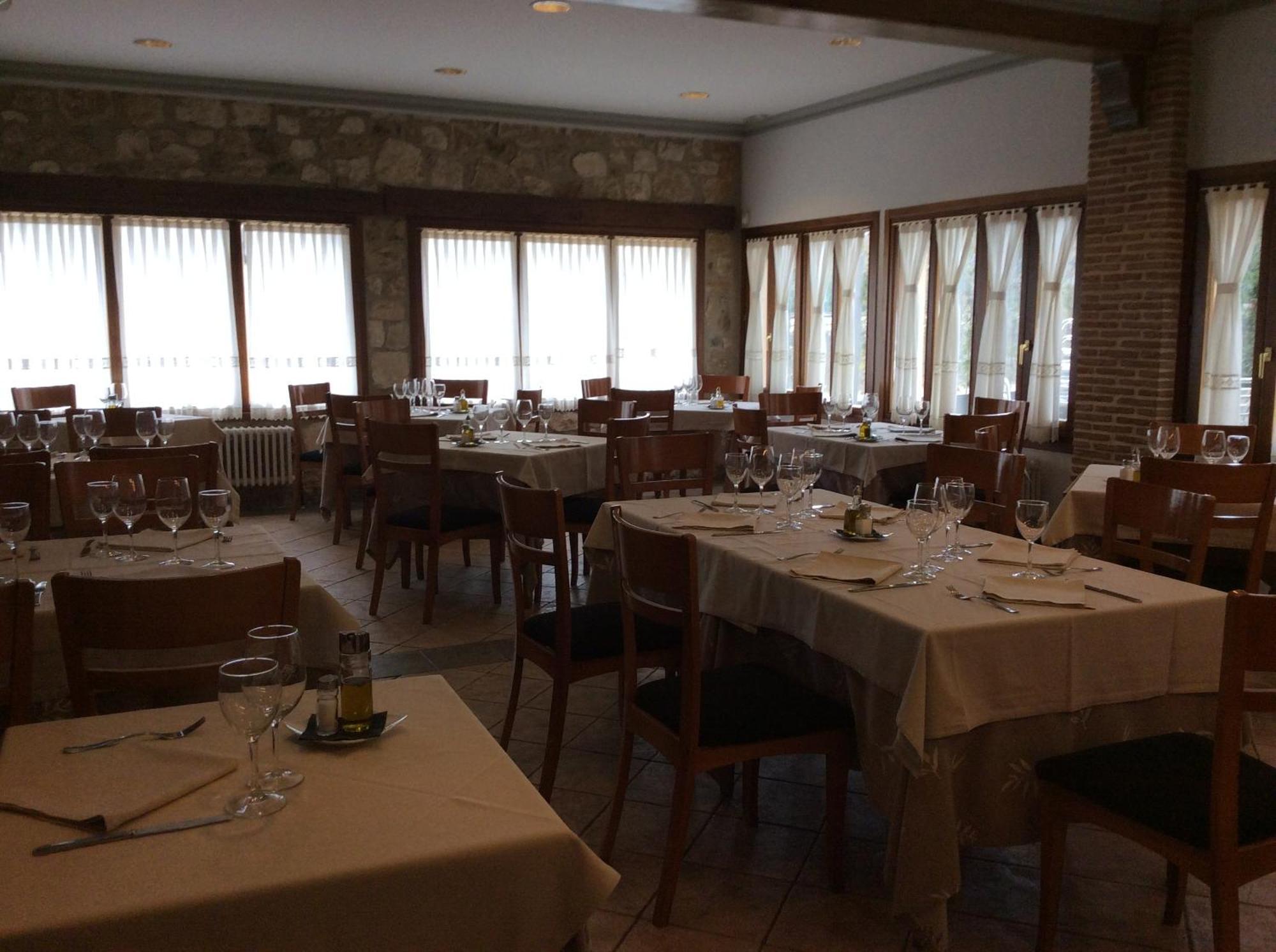 Hotel Rural Los Roturos Maestu Kültér fotó