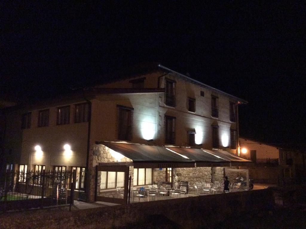 Hotel Rural Los Roturos Maestu Kültér fotó