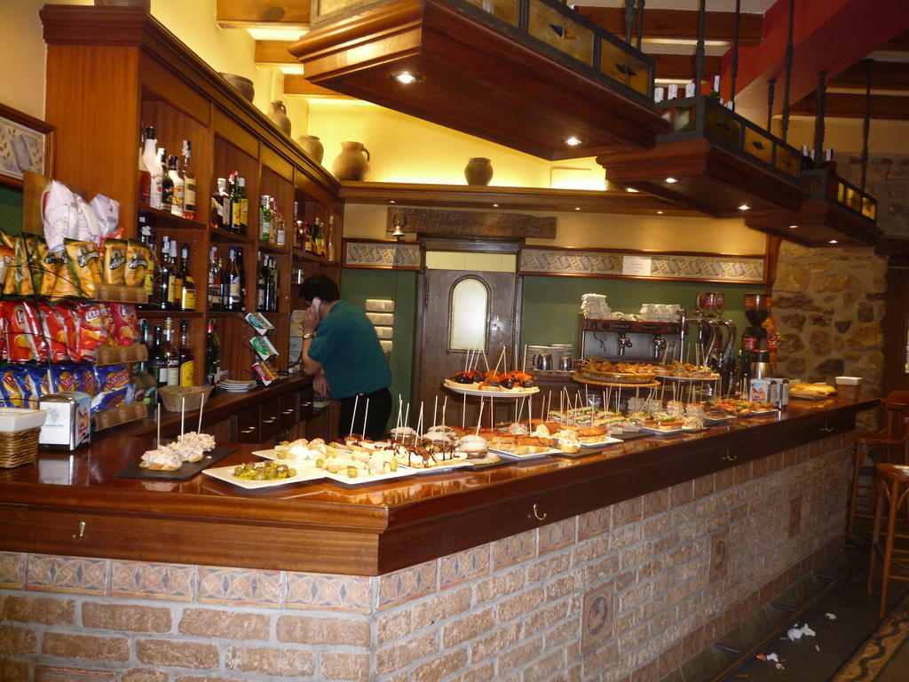 Hotel Rural Los Roturos Maestu Kültér fotó